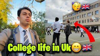 College Life In UK! Apna College Dikha Diya!