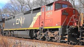 CSX Mixed Freight Train Q438 With CN Cowl Unit On It