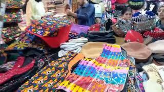 Naraan Mall Road Market ka visit#beautiful shawls and caps# Jabeen Vlogs