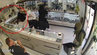 New video shows jewelry store worker shoot at smash-and-grab suspects