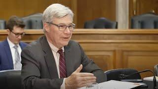 Ranking Member Whitehouse Blasts Trump's "Gangster Government" Funding Freeze in EPW Opener