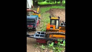 Borey RC’s team digging canal it has a lot of obstacle #rctruckaction #excavator #rctoys #remote