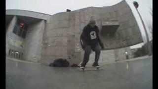 Triktip  Frontside shovit by Mato Pavlacic