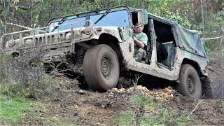 Oldtimer Hummer 4x4- Allzweckwaffe der US Armee- Militärfahrzeugtreffen Schmidtenhöhe 29.10.2022