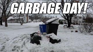 Trash Picking Finds Of The Week - Oh Boy It's REALLY Winter!  Ep. 1021