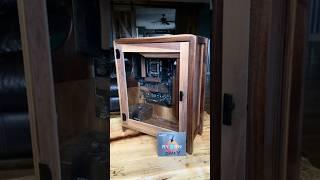 I NEED a wooden case that looks awesome  || Credit: TikTok/jbcustcreations | #gamingpcrigs #pc