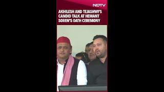 Akhilesh Yadav and Tejashwi Yadav Engage in Candid Talk at Hemant Soren's Oath Ceremony