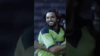 Fastest ball by Shahid afridi 134 kph|comparisoner yt|