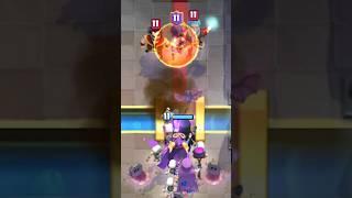 EVOLVED WITCHES SQUAD vs EVOLVED WIZARDS SQUAD #clashroyale