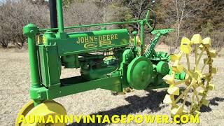 1935 John Deere A - The Nikodym John Deere Collection - Aumann Vintage Power