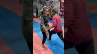 Girls defence #vkarate #karate #selfdifence #martialarts #mma #fight #tirupur #reels #shorts