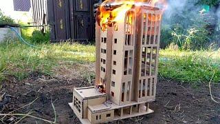 Пожар! Горит многоэтажный дом из картона! | Fire! A big cardboard house is burning!