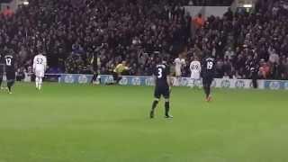 Holtby slide tackels Howard Webb