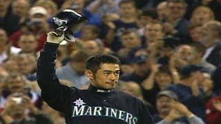 Ichiro breaks the single-season hit record in 2004