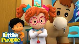 Fisher Price Little People | Day In The Life Of A Vet! | New Episodes | Kids Movie