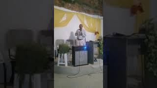 pastor Elias ferreira canta dia de sol