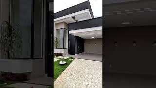 As cores fortes nessa fachada chamaram muito atenção!Gostaria de fazer um modelo assim pra vc?