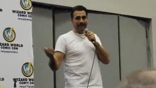 Adrian Paul would love to be James Bond 007 (Las Vegas Wizard World 2016)