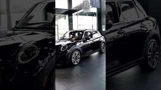 Which MINI would you take on this sunny day? A droptop Seaside Edition MINI or a sleek Black MINI!