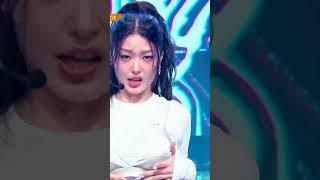 KATSEYE - Gnarly (Clean ver.) #Gnarly #KATSEYE #キャッツアイ #캣츠아이 #Shorts #MusicBank | KBS WORLD TV