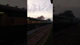 Fastest Train The Best Green Line passing from Kharian Pak Rail Tech