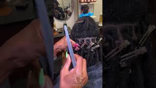 You gotta put in that wrist work when retwisting thick locs! @knottyloclab.