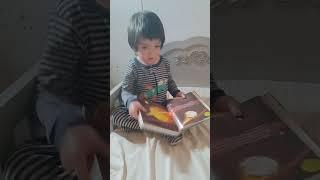 phòng ảnh không có gì ngoài sách  #cute #embedethuong #cutebaby#funnybaby