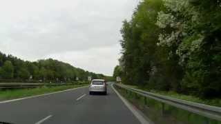 Besoffene Autofahrerin (Drunk female driver) auf Autobahnauffahrt - FULL HD