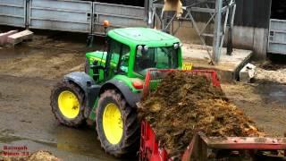 Muck-Speading with Deere and JCB.