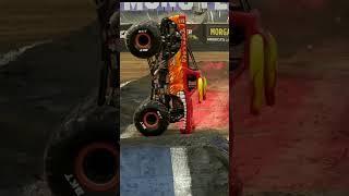 Torro Smoke Walking Monster Jam