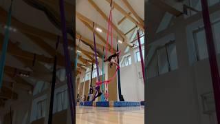 Aerialsilks splits🩷#aerial #aerialsilks #new #gymnast #aerialgymnastics #flexibilitynation