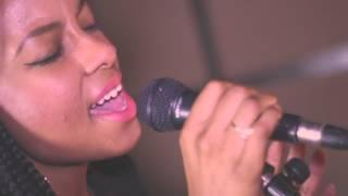 Jelisa Shanel - 'Half of Me' [Acoustic]