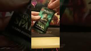 War of the Spark booster crack. Is Dreadhorde arcanist foil really worth this much!?!?!