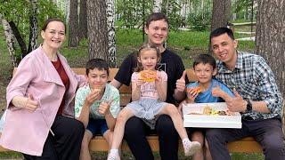 Семейная прогулка в Манин парке