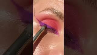 Lamel Oh My color gel eyeliners в ярком и цветном макияже глаз