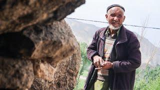 Village Life Stories | Old Lovers' Multigenerational Afghanistan Cave House