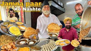 Top 3 Famous street food Breakfast in East Delhi | Poori Chole , Bathure , Naan