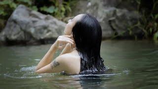 Camping and Bathing by a Stream - Cooking With Two Pets