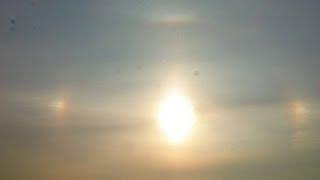 Three Suns and Inverted Rainbow Appear Over China