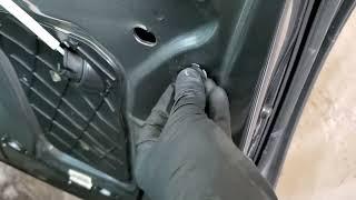 take off door handle audi Q7. снятие ручки двери ауди Q7 2013