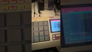 Making a quick beat on the MPC Live 2 Retro