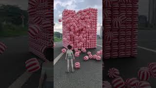 She Disappeared Under a Mountain of Balls!#3d #3danimation #shorts