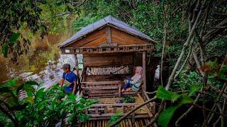 Di guyur hujan siang malam di rumah rakit bersama istri berburu ikan arah