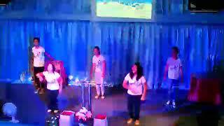 PCMI V.B.S 2015 EXPERIENZE! Sunday School Staff Dancing the Theme Dance.