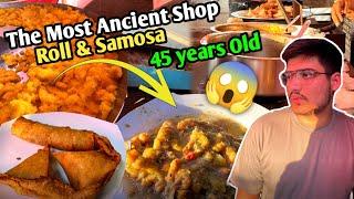 Famous Roll aur Samosa | The Most Ancient Shop Roll & Samosa | Street food Karachi