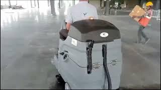 RIDE ON SCRUBBER DRIER VOOT BY GRANDEZA