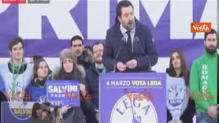 Tutte le volte che Salvini ha usato il rosario