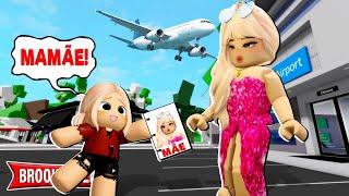 A ÓRFÃ DESCOBRIU que  a DONA do NOVO AEROPORTO é SUA MÃE | Historinhas Brookhaven Roblox