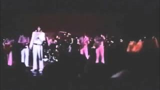 Elvis Presley "Stranger in the crowd" (subtitled in Portuguese-br)