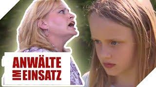 Von Mama geschlagen? Woher kommen Ellas (10) blaue Flecken? | Anwälte im Einsatz | SAT.1